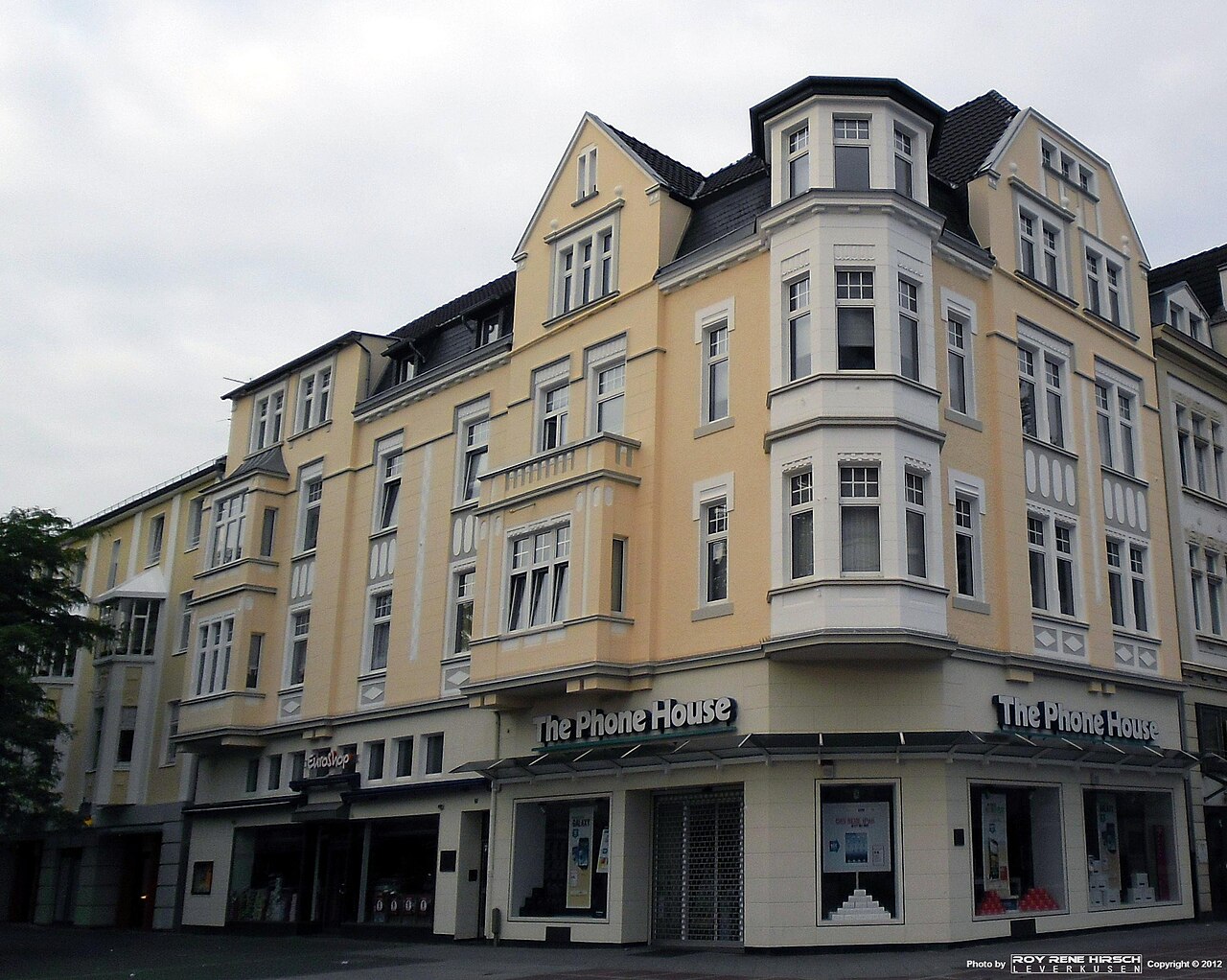 Leverkusen's Late Surge: Tapsoba, Schick Chances After Mainz 1-1 Equalizer